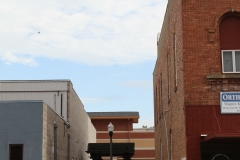12_14 E Main Alley